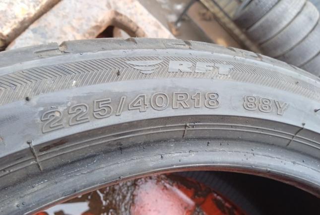 Bridgestone Potenza S001 225/40 R18