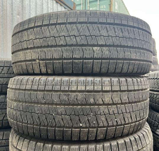 Bridgestone Blizzak VRX2 215/55 R17