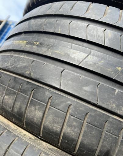 Pirelli P Zero PZ4 275/30 R21