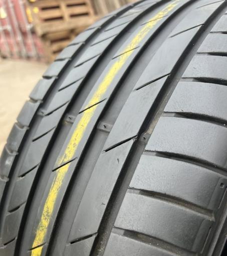Kumho Ecsta PS71 245/40 R20