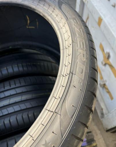 Pirelli P Zero PZ4 275/35 R22 и 315/30 R22