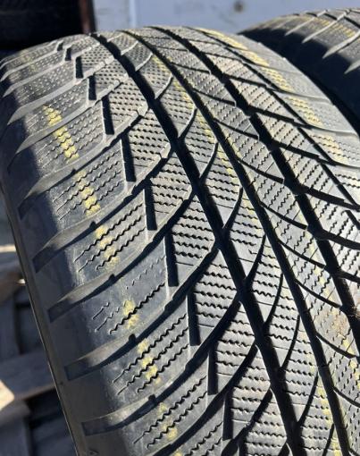 Bridgestone Blizzak LM-001 245/50 R19