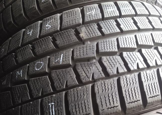 Dunlop Winter Maxx WM01 215/45 R17