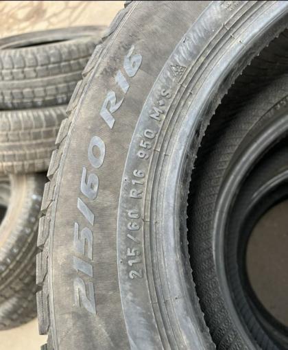 Pirelli Ice Asimmetrico 215/60 R16