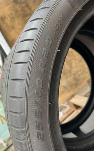 Pirelli P Zero PZ4 255/40 R20