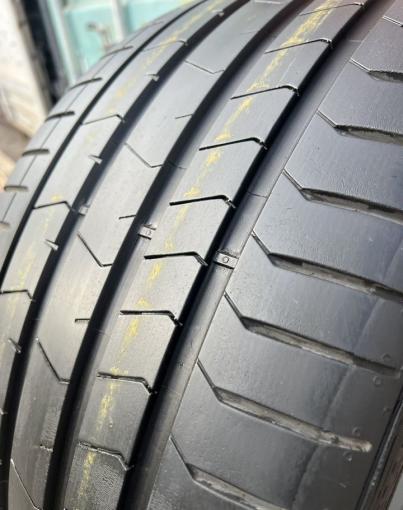 Pirelli P Zero PZ4 275/30 R21