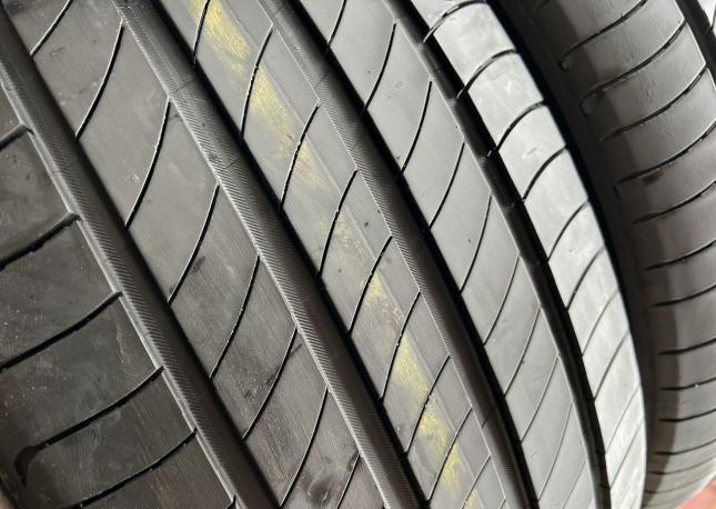 Michelin Primacy 4 235/45 R18