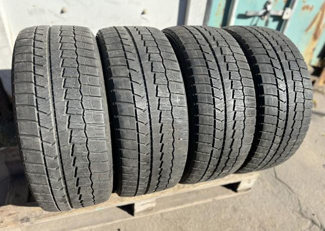 Dunlop Winter Maxx WM02 245/45 R18