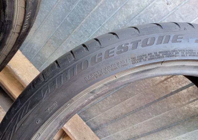 Bridgestone Potenza S001 245/40 R20