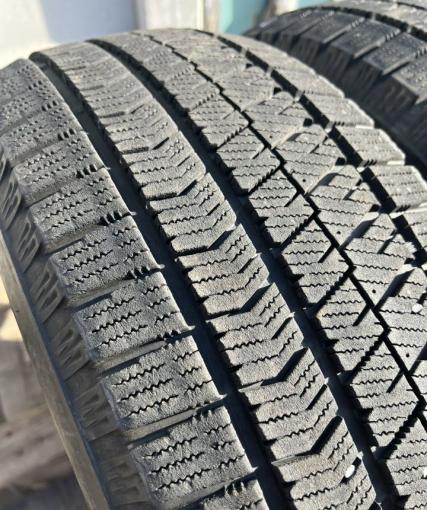 Bridgestone Blizzak VRX2 215/60 R16