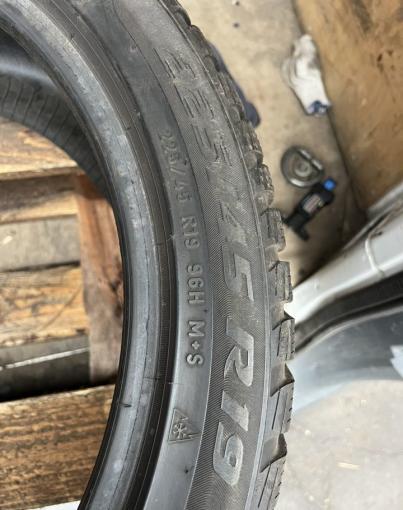 Pirelli Winter Sottozero 3 225/45 R19