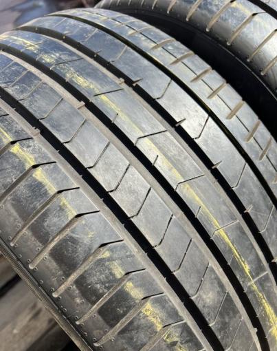 Pirelli P Zero PZ4 285/40 R19