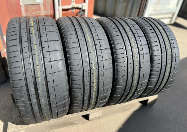 Pirelli P Zero Corsa 245/35 R19