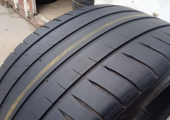 Michelin Pilot Sport 4 275/35 R19
