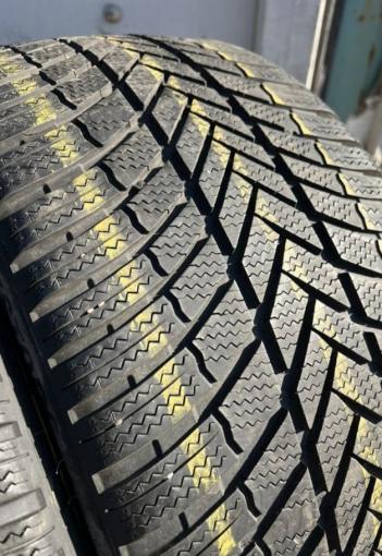 Bridgestone Blizzak LM-005 255/35 R20