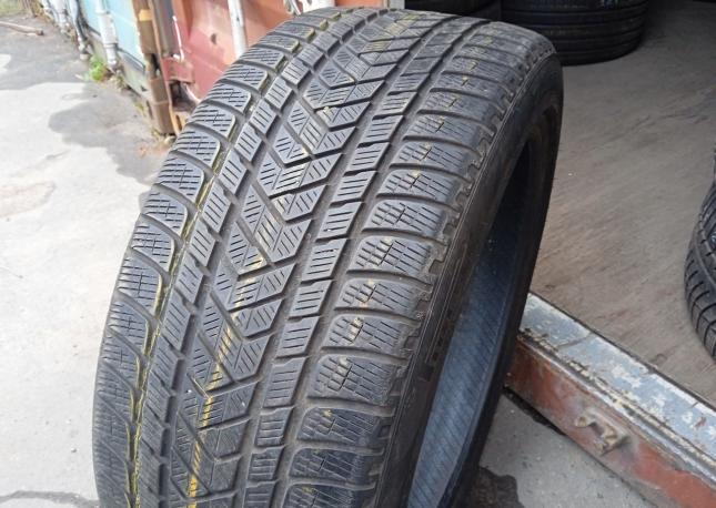 Pirelli Scorpion Winter 285/40 R22