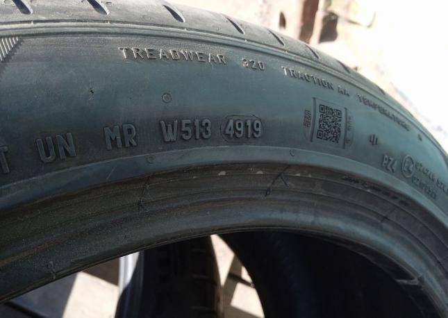 Pirelli P Zero PZ4 315/35 R21