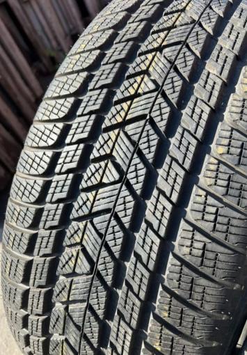 Pirelli Scorpion Winter 285/45 R22