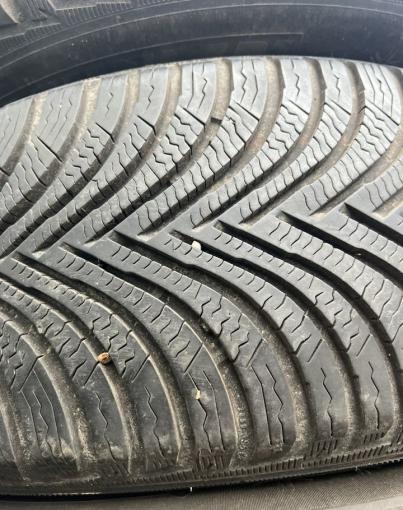 Michelin Alpin 5 215/60 R16