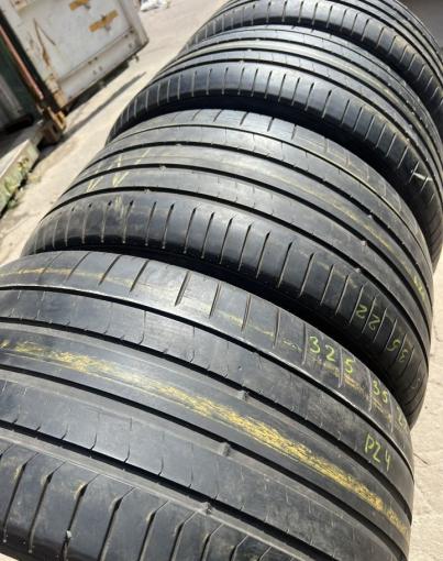 Pirelli P Zero PZ4 285/40 R22 и 325/35 R22