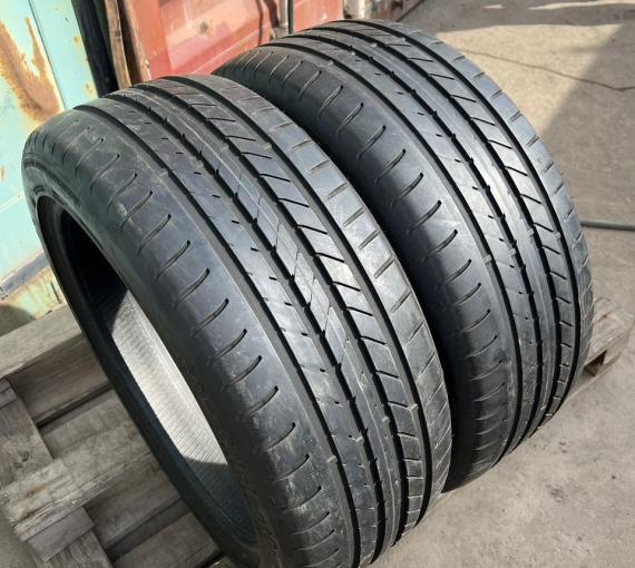 Goodyear EfficientGrip 235/45 R19
