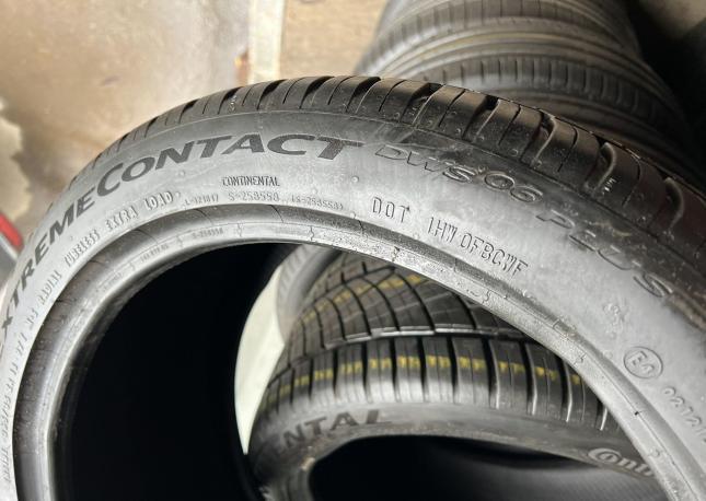 Continental ExtremeContact DWS 265/35 R18