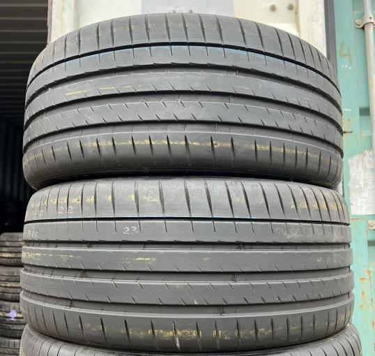 Michelin Pilot Sport 4 S 285/40 R22 и 325/35 R22