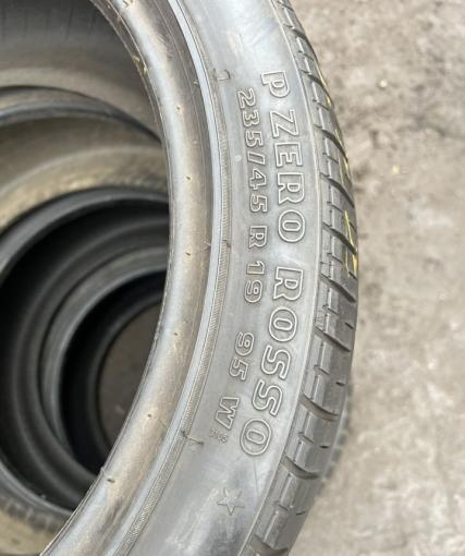 Pirelli P Zero Rosso 235/45 R19
