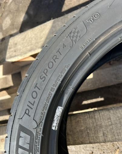 Michelin Pilot Sport 4 Acoustic 235/45 R18