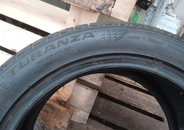 Bridgestone Turanza T005 255/45 R18