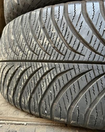 Goodyear Vector 4Seasons Gen-2 235/55 R17