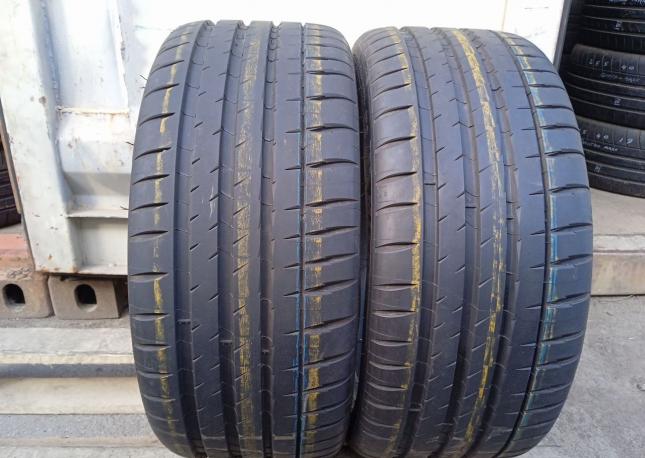 Michelin Pilot Sport 4 S 235/35 R19