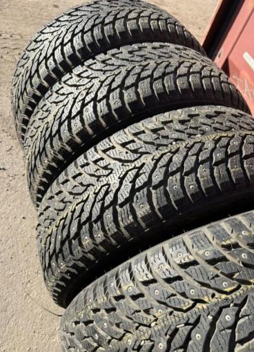 Nokian Tyres Hakkapeliitta 9 225/55 R17