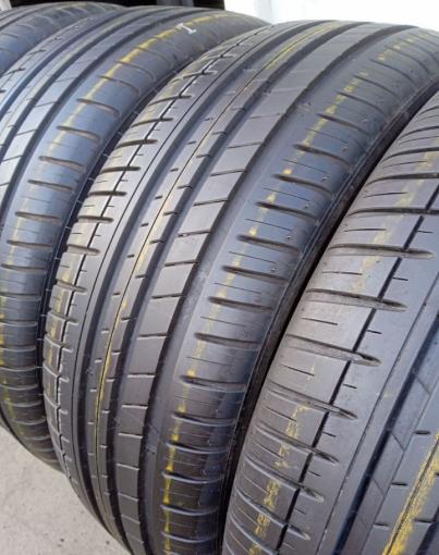 Michelin Pilot Sport 3 245/45 R19