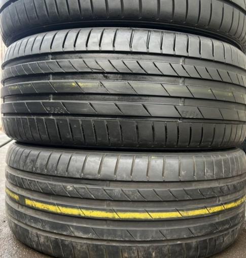 Kumho Ecsta PS71 245/40 R20