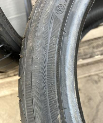 Yokohama Advan Sport V105 275/35 R19