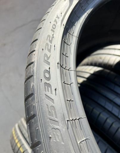 Pirelli P Zero PZ4 275/35 R22 и 315/30 R22