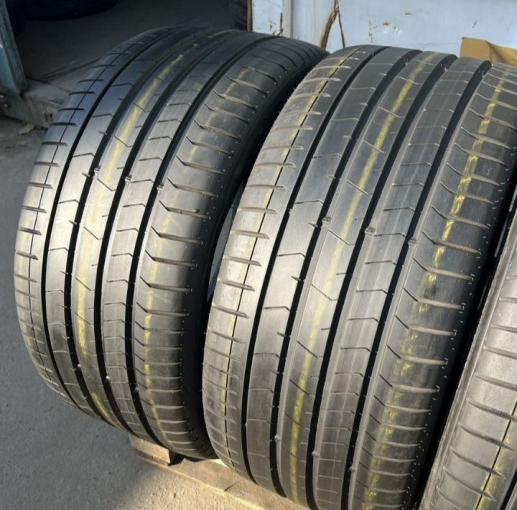 Pirelli P Zero PZ4 275/35 R22 и 315/30 R22