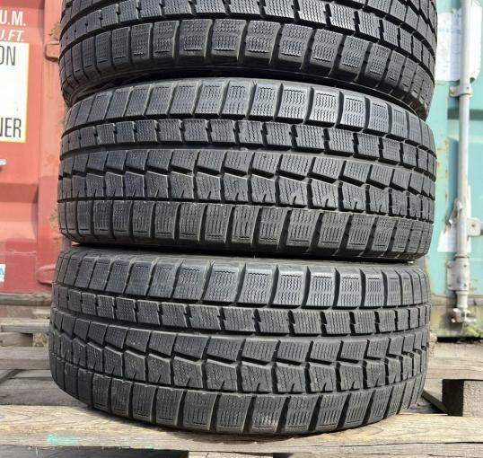 Dunlop Winter Maxx WM01 215/45 R17