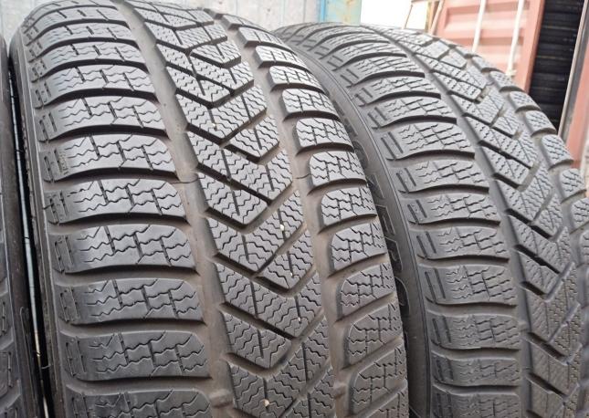 Pirelli Winter Sottozero 3 225/45 R18