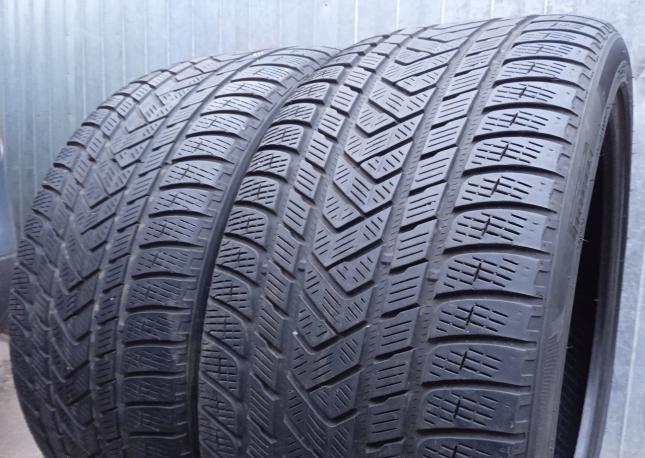 Pirelli Scorpion Winter 295/35 R21