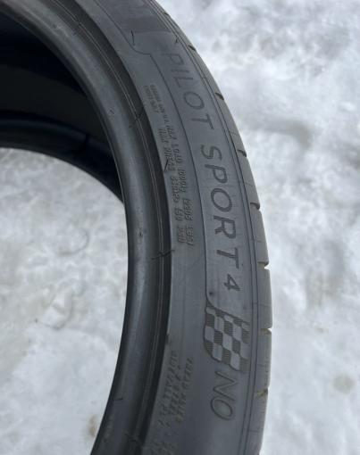 Michelin Pilot Sport 4 325/30 R21