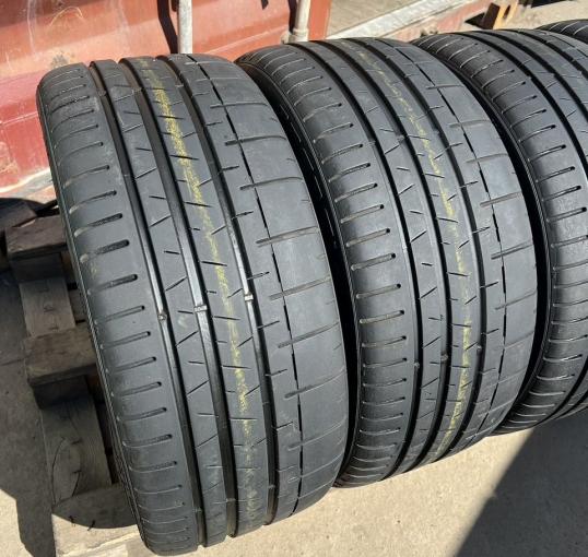 Pirelli P Zero Corsa 245/35 R19