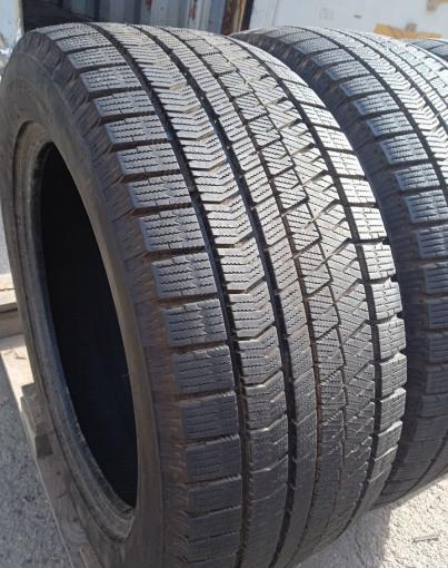 Bridgestone Blizzak VRX2 245/50 R18