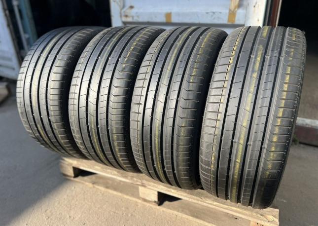 Pirelli P Zero PZ4 275/35 R22 и 315/30 R22