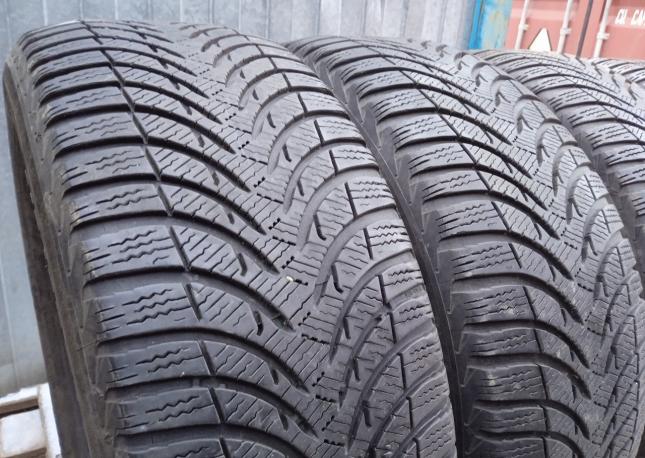 Michelin Alpin 4 215/55 R16