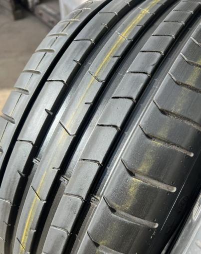 Pirelli P Zero PZ4 225/40 R19