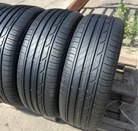 Bridgestone Turanza T001 215/60 R16