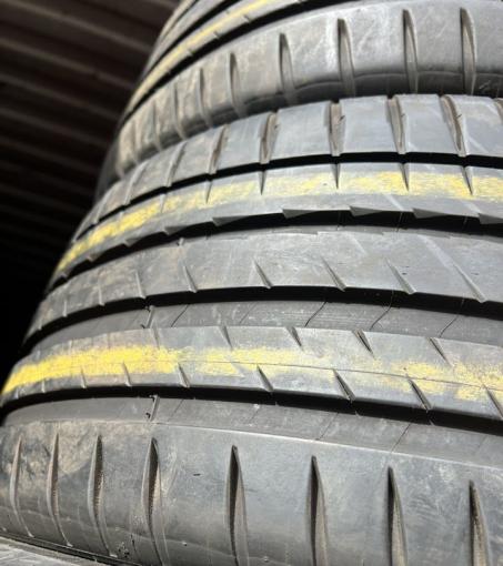 Michelin Pilot Sport 4 235/40 R18