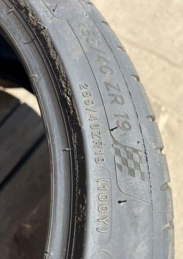 Michelin Pilot Sport 4 255/40 R19